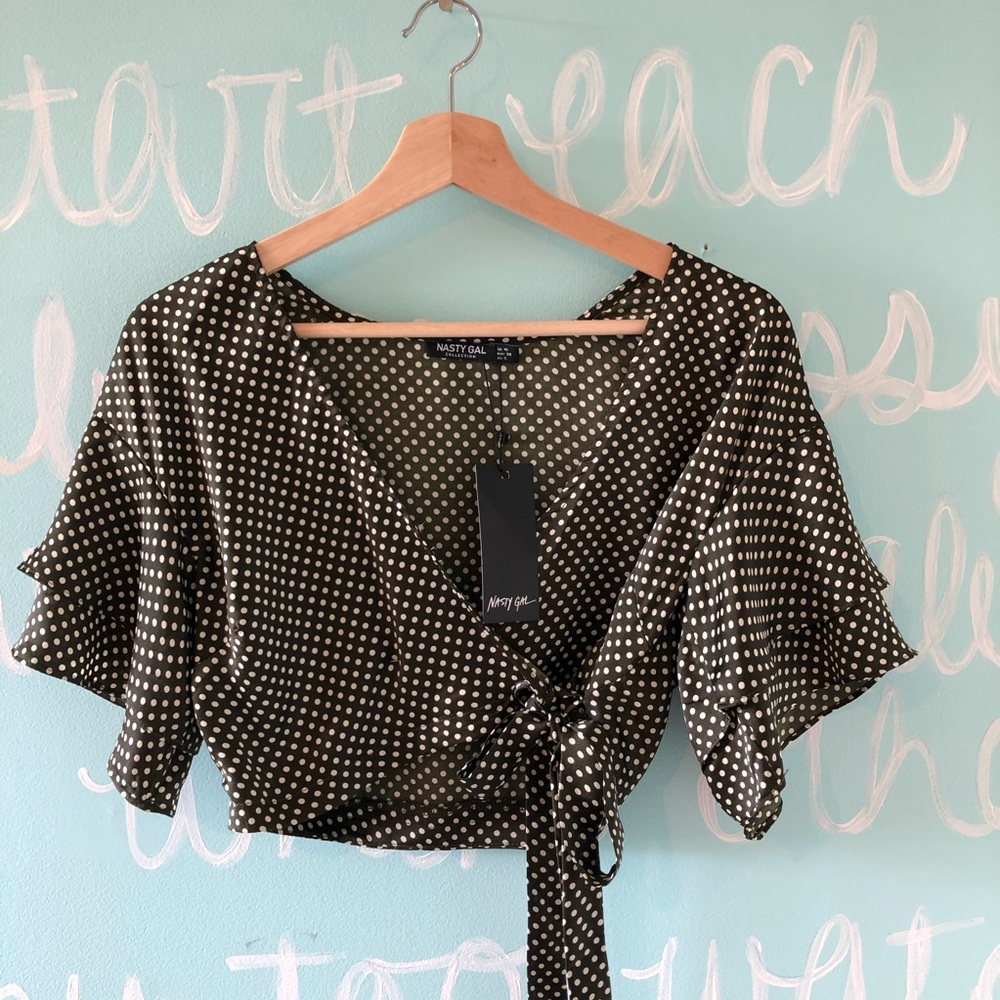 Nasty Gal Crop Top + Shorts Co-ord Set - Picture 2 of 8